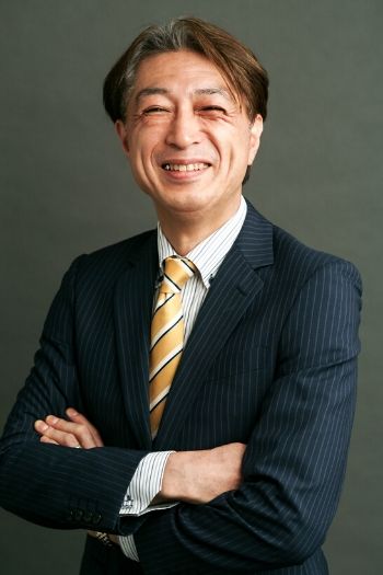 株式会社エスプリ 代表取締役 CEO 山室 雅嗣